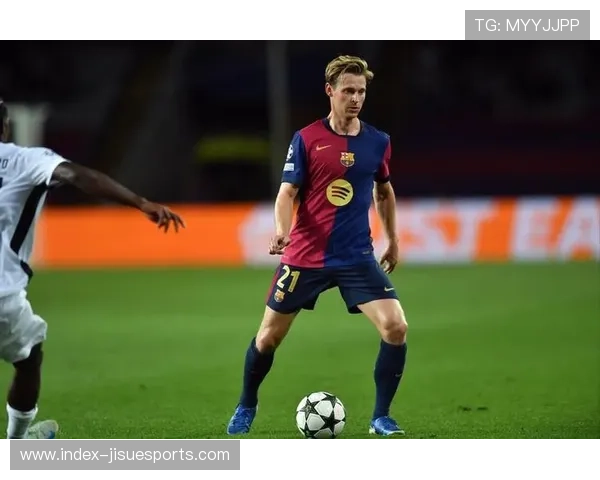 巴萨球员德容两黄变一红被罚下 巴萨球员德容两黄变一红被罚下