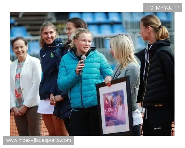 捷克老将马特洛娃退役仪式在京举行，跨国体育友谊见证乒乓温情