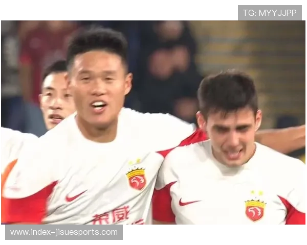 大连英博宣布李昂、罗竞加盟,后防线得到补强 大连英博宣布李昂、罗竞加盟,后防线得到补强